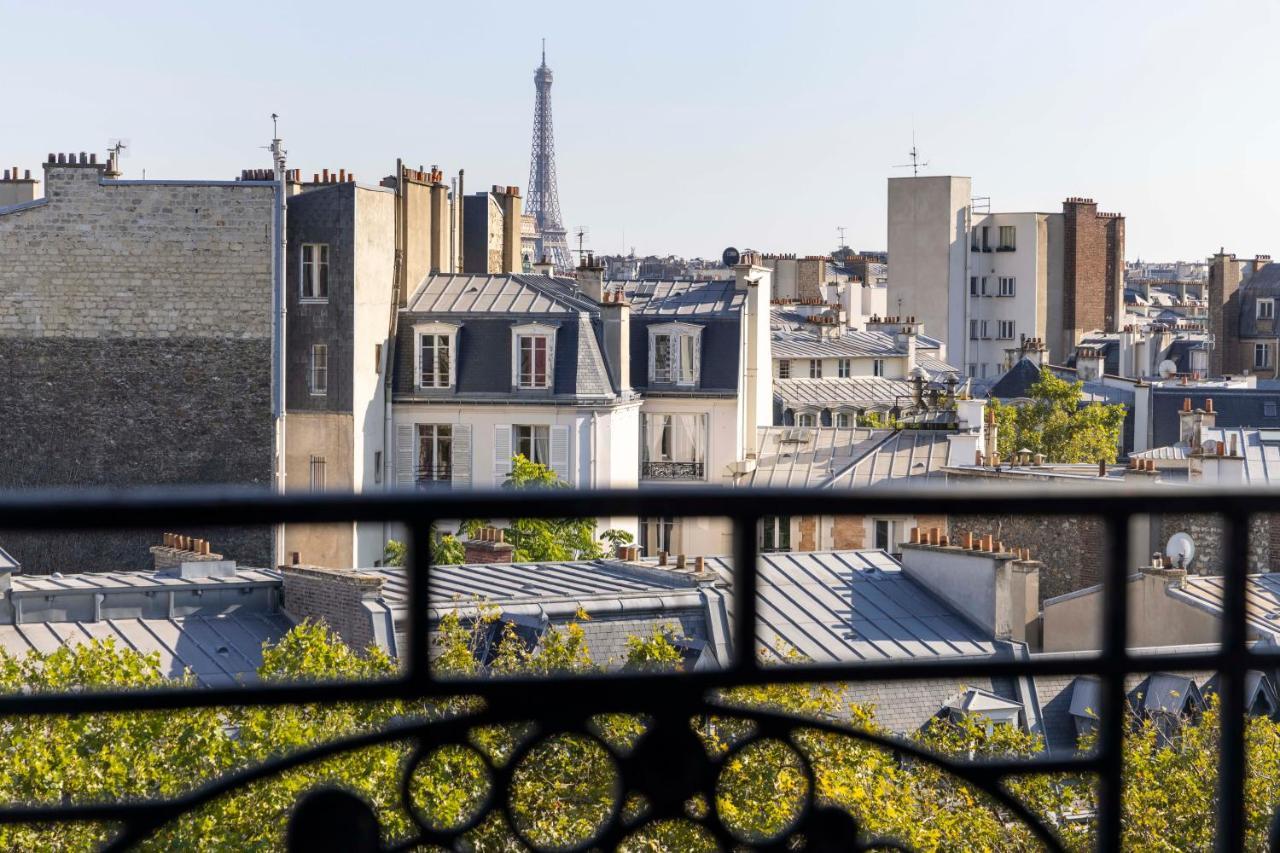 Hotel Ampere - Our hotel to visit the Louis Vuitton Foundation in